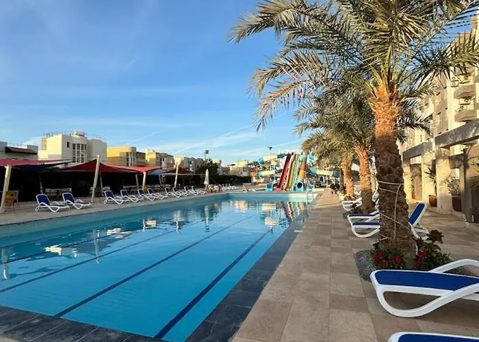 Luxus الغردقة